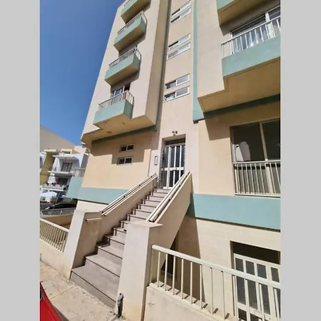 Bugibba Corner Stone Away From The Sea Appartement St. Paul's Bay